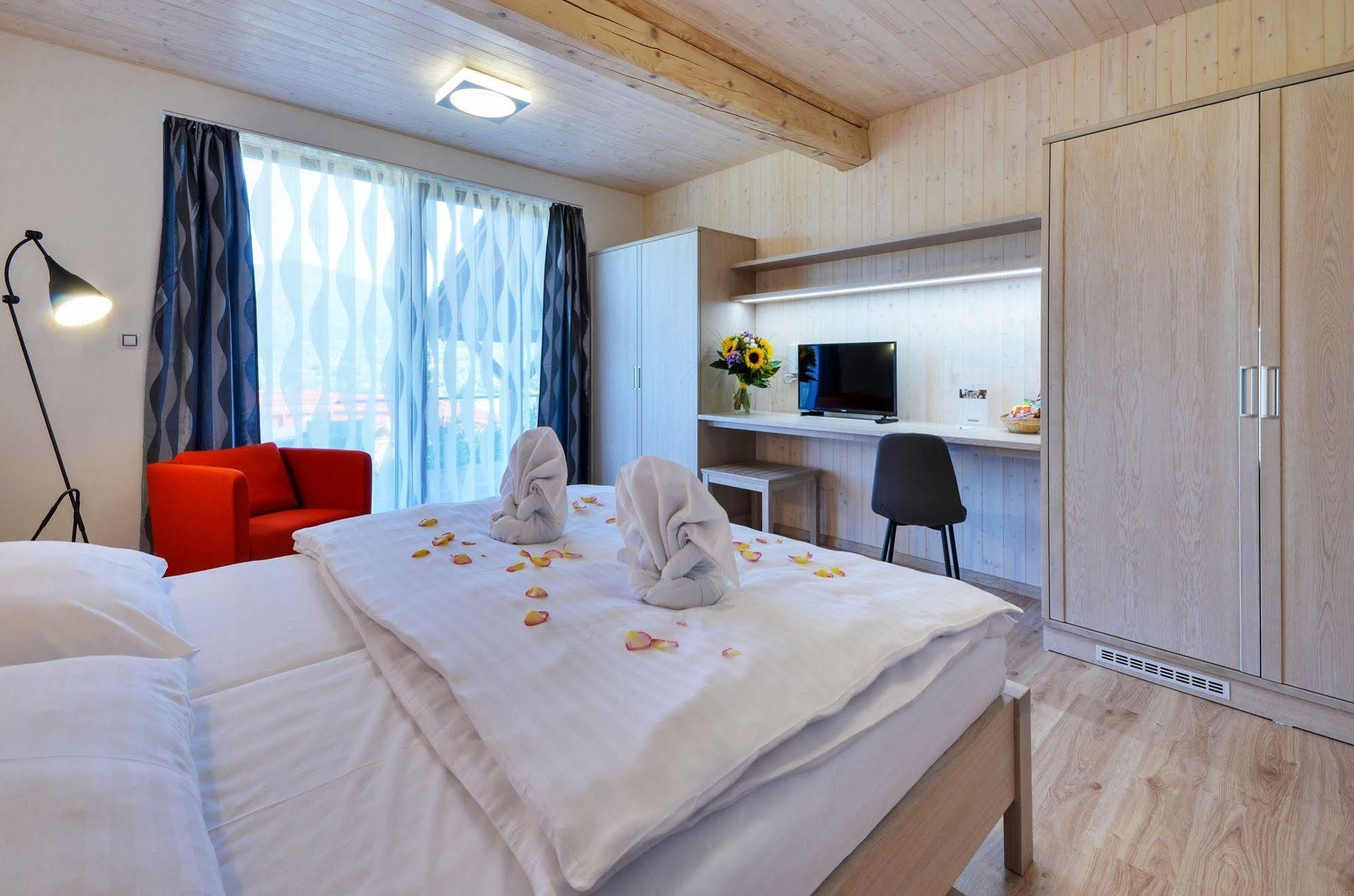 Green Inn Hotel Ostravice Dış mekan fotoğraf