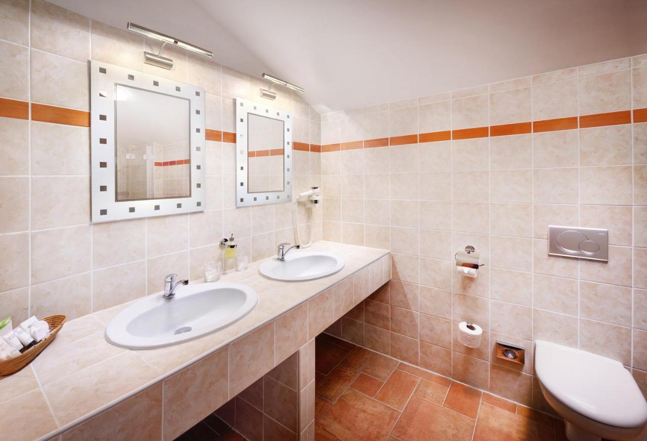 Green Inn Hotel Ostravice Dış mekan fotoğraf